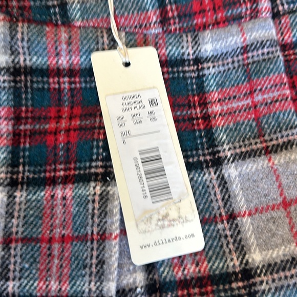 Brand new little girls plaid skirt - Picture 4 of 4